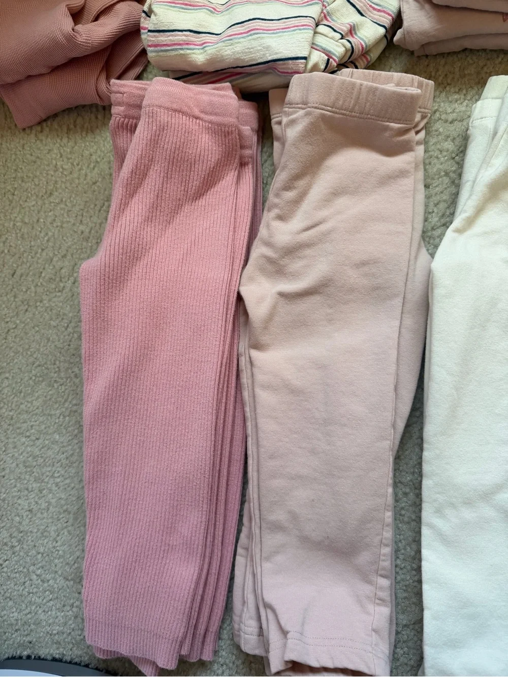 Lot of Girls Organic Little Planet Leggings and Tops 4T